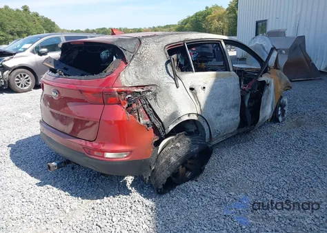 2018 Kia Sportage Lx z USA, uszkodzony, nr VIN KNDPMCAC9J7393342